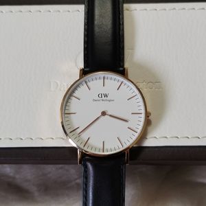 Daniel Wellington Classic Sheffield watch